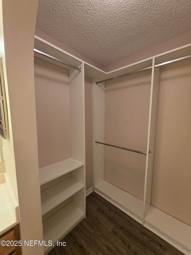 Building Photo - 3584 Alec Dr