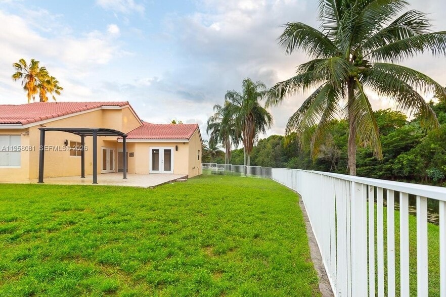 Building Photo - 4148 SW 153rd Ter