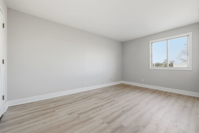 Building Photo - 4180 Williamsburg Ct