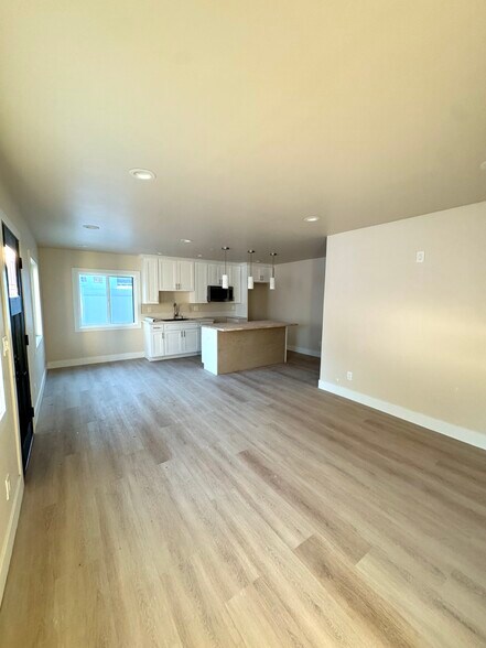 Building Photo - 11720 Utah Ave