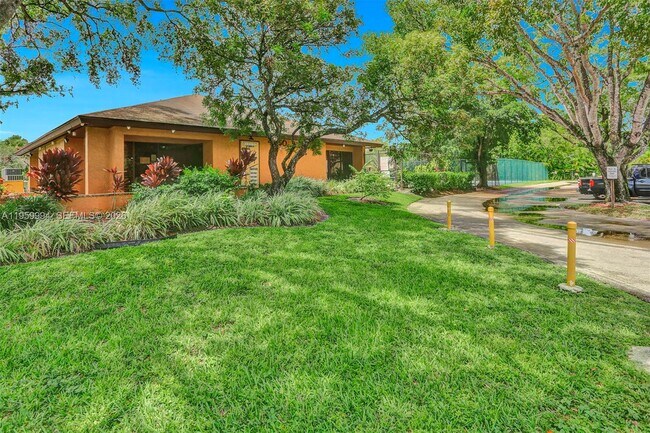 Building Photo - 4211 NW 19th St