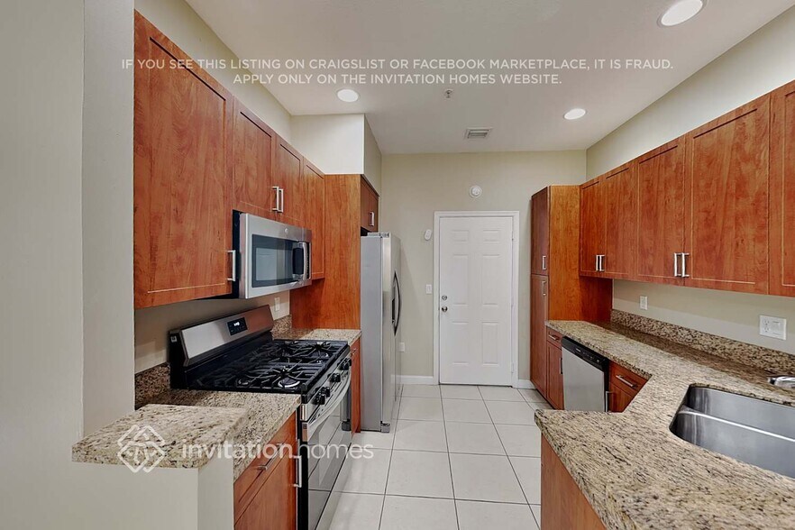 Building Photo - 12643 NW 32nd Ct