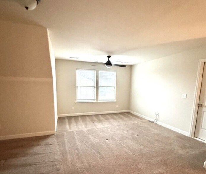 Building Photo - 4012 Lexie Ln