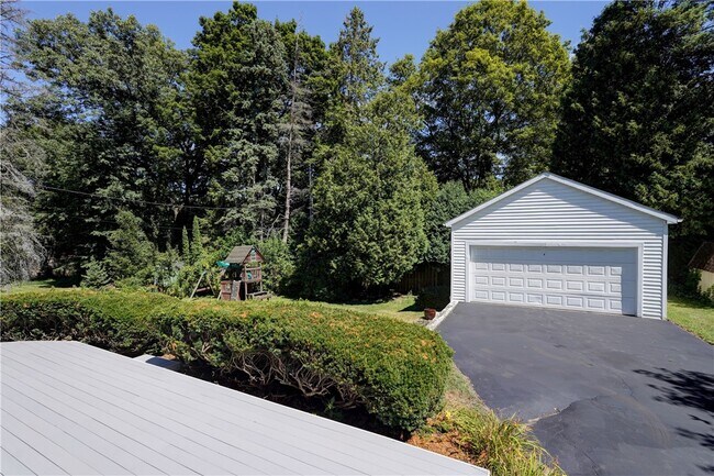 Building Photo - 106 Ellingwood Dr