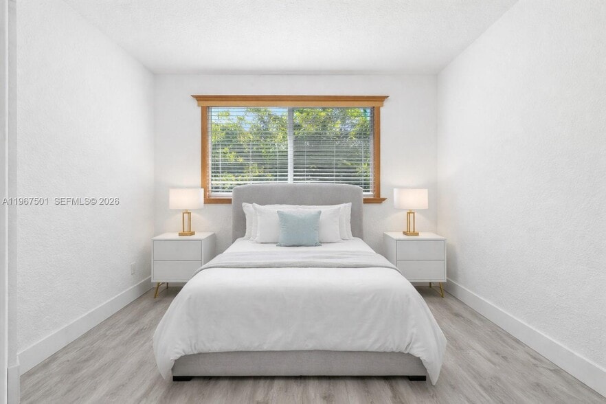 Building Photo - 5725 NW 114th Path