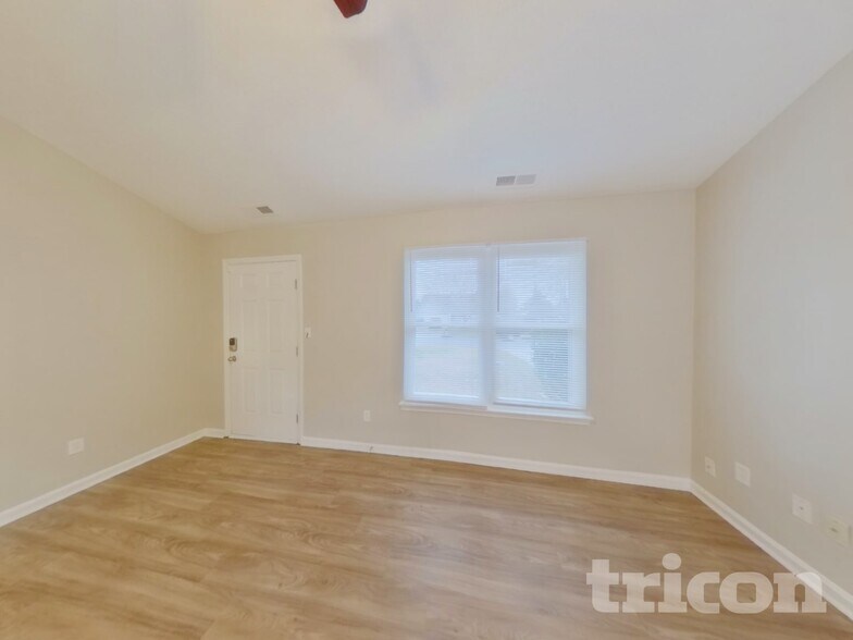 Building Photo - 4312 Windjammer Ct SW