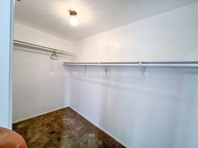 Building Photo - 10025 Iron Horse Trail