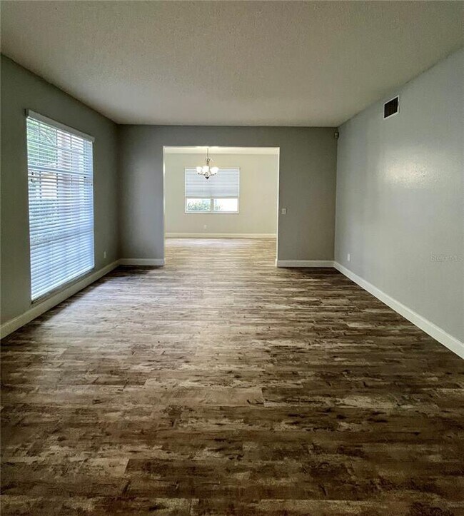 Building Photo - 9318 Heritage Oak Ct