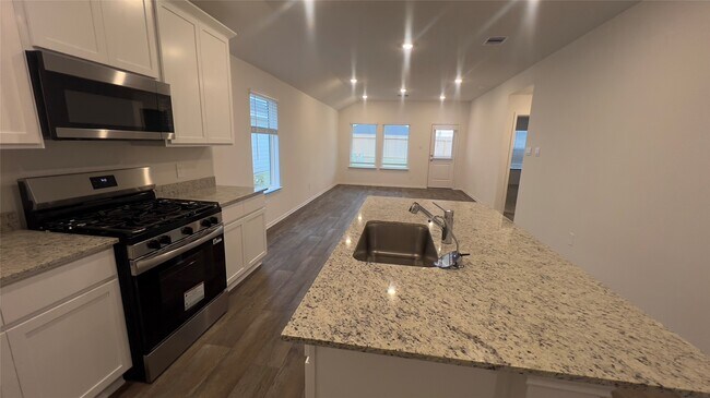 Building Photo - 3822 Zoeys Wy