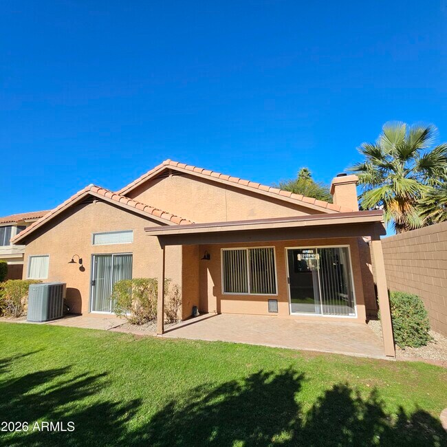 Building Photo - 10061 E Evans Dr