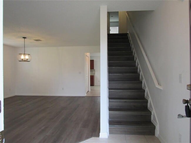 Building Photo - 202 Walnut Crest Run
