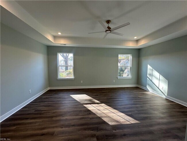 Building Photo - Stunning New Construction in Norview!