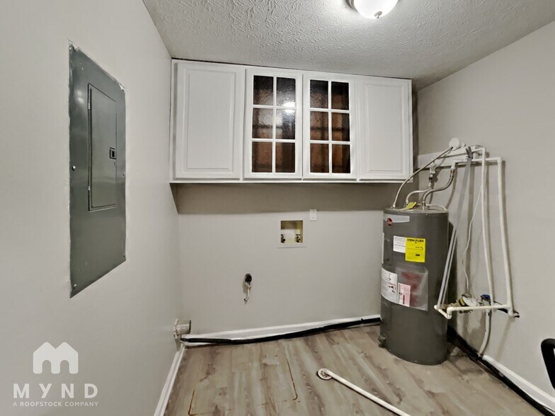 Building Photo - 347 Lichen Ln