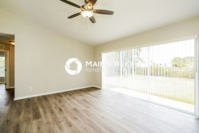 Building Photo - 3 Bedroom Pet-Friendly Home in Lehigh Acres, FL with Main Street Renewal