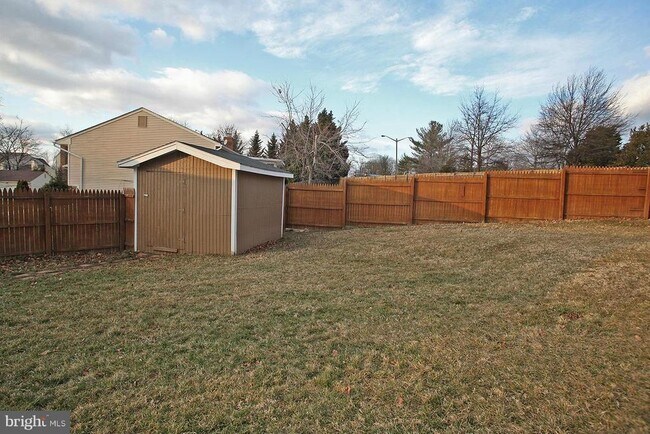 Building Photo - 730 Gentle Breeze Ct