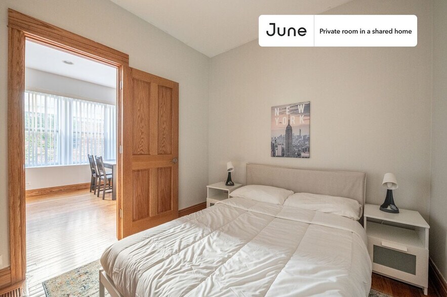 Building Photo - Room in Shared 4 bed/2 bath home