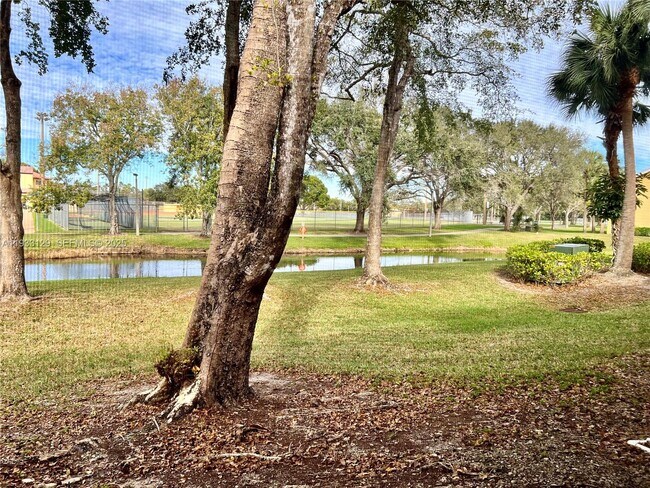 Building Photo - 1133 Coral Club Dr