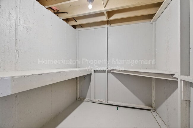 Building Photo - 10201 Gourock Dr