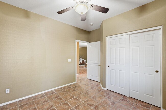 Building Photo - 11725 N Desert Crst Ln