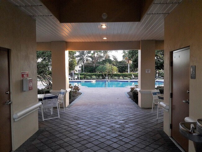 Building Photo - Annual unfurnished-3 bedroom, 2 bath condo with garage in gated community!