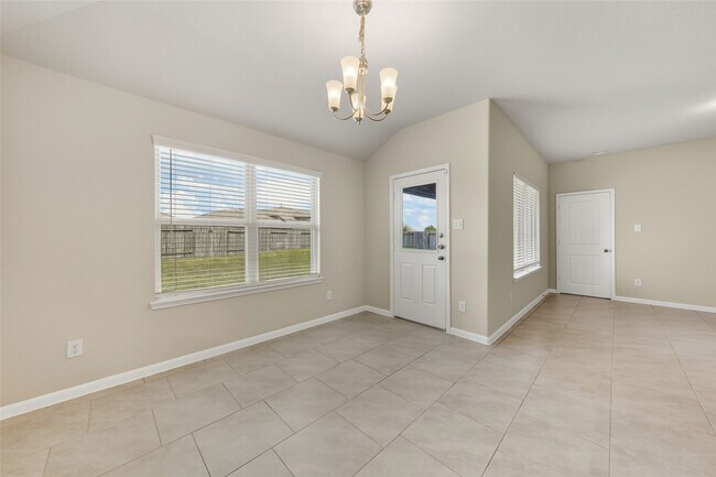 Building Photo - 29606 Foliage Ln