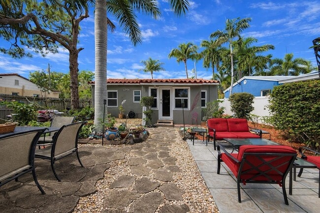 Building Photo - 1316 NE 2nd Ave