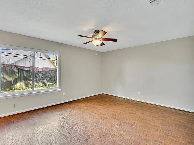 Building Photo - 19734 Lake Hollow Ln