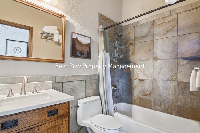 Building Photo - "Spacious 6-Bedroom Retreat with 7 Luxurious Bathrooms off Upper Bear Creek!"