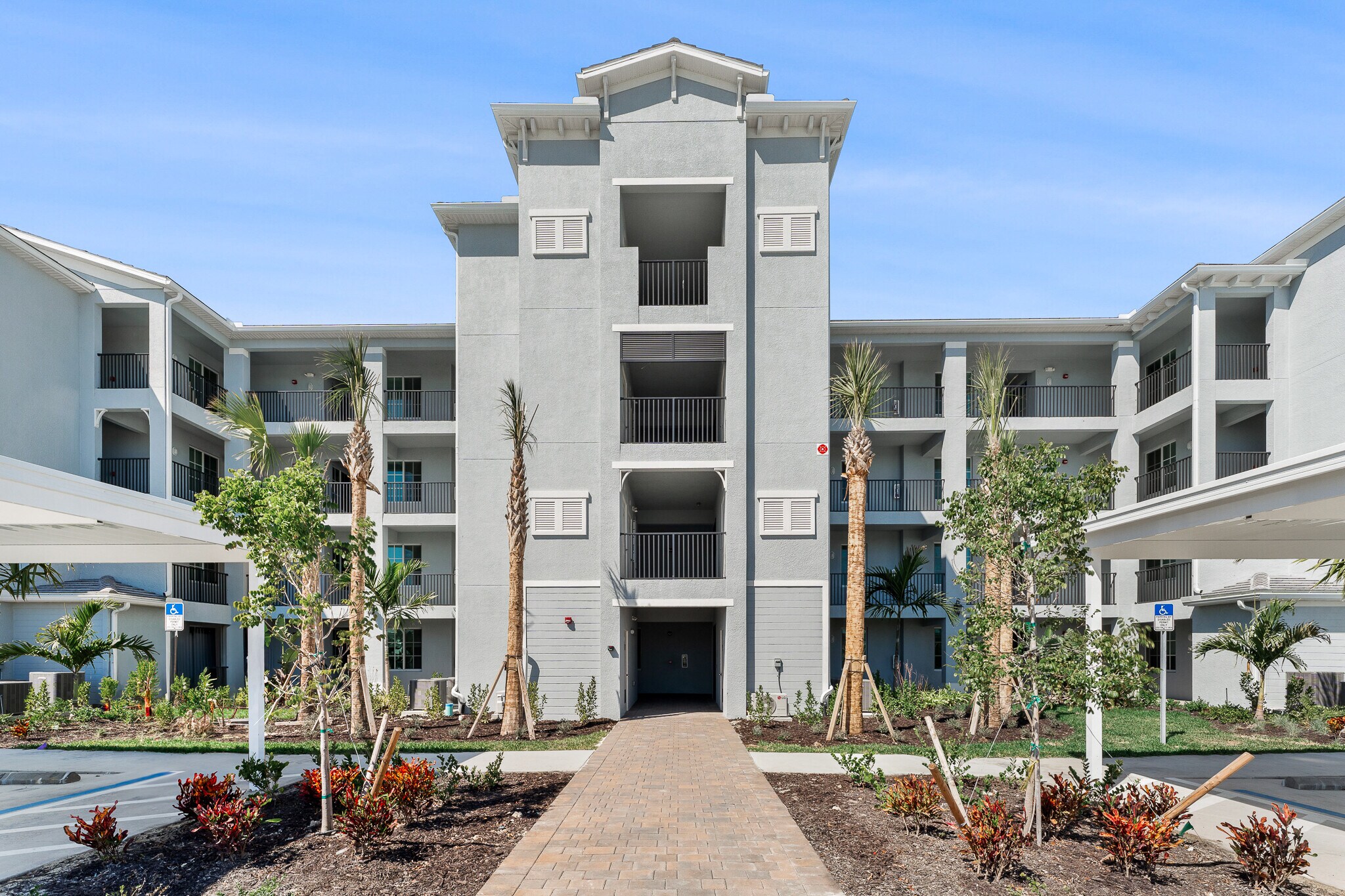 Building Photo - 14191 Heritage Landing Blvd