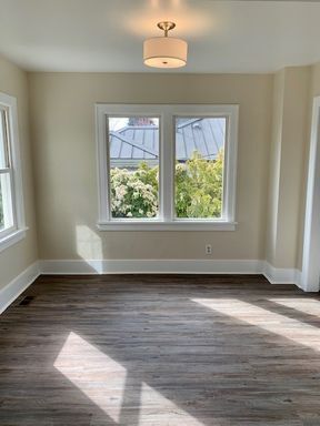 Building Photo - Remodeled 3 Bedroom Home-Duplex in Loyal Heights READY FOR MOVE IN NOW at $3875!