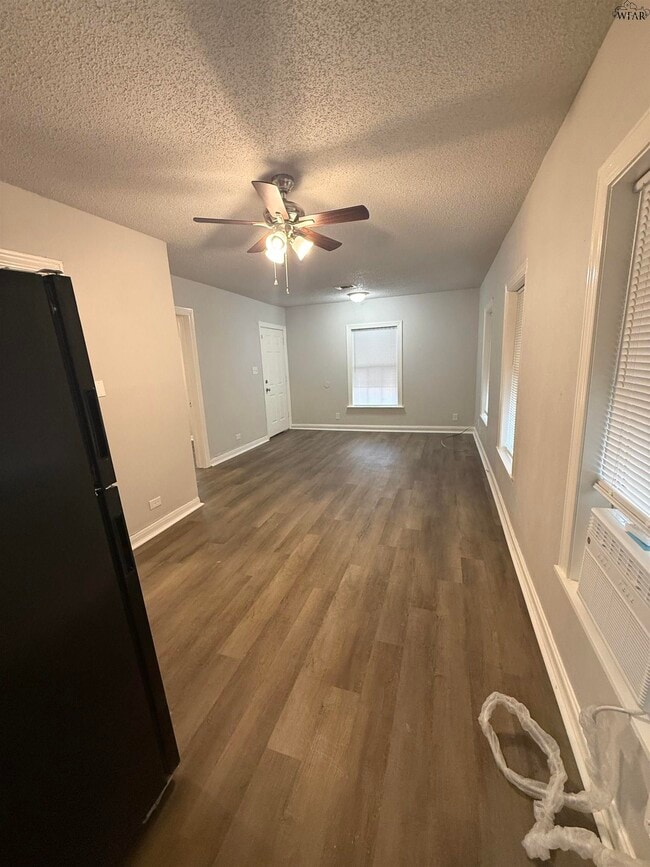 Building Photo - 3102 Ave K