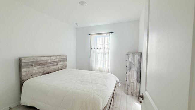 Building Photo - 5154 Armina Pl