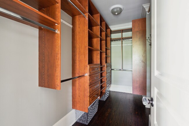 Building Photo - 6BD/5BA Custom Home for Lease in Daniel Island Park