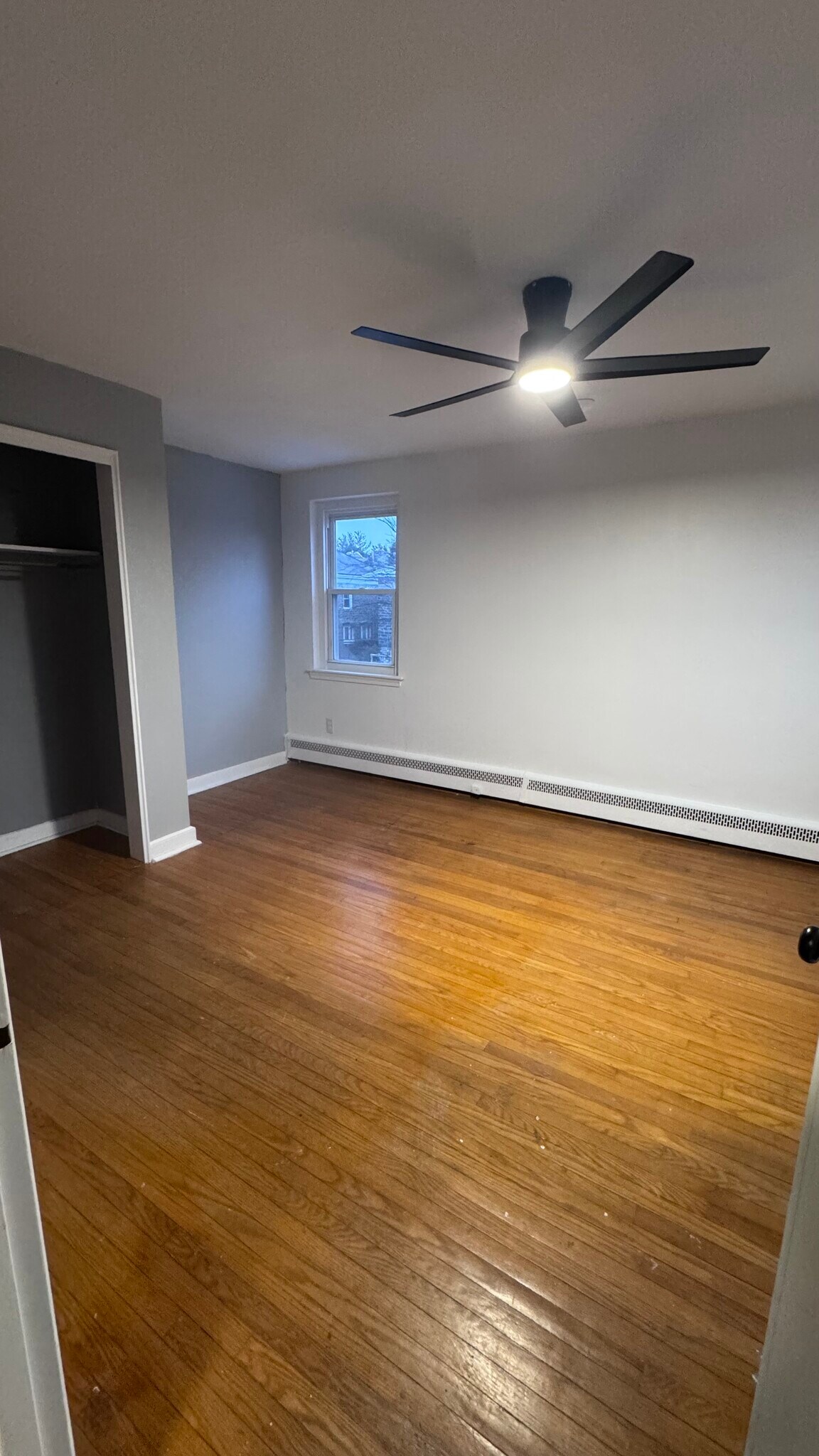 Building Photo - 330 Magee Ave