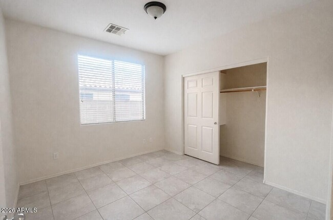 Building Photo - 5336 W Hasan Dr