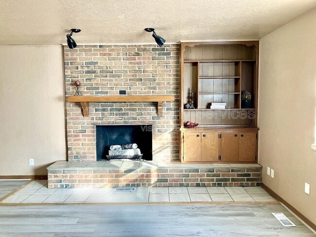 Building Photo - 118 SW 1st St