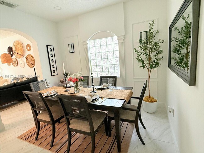 Building Photo - 4021 SW 153rd Ave