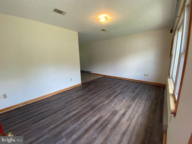 Primary Photo - 408B Overlook Dr