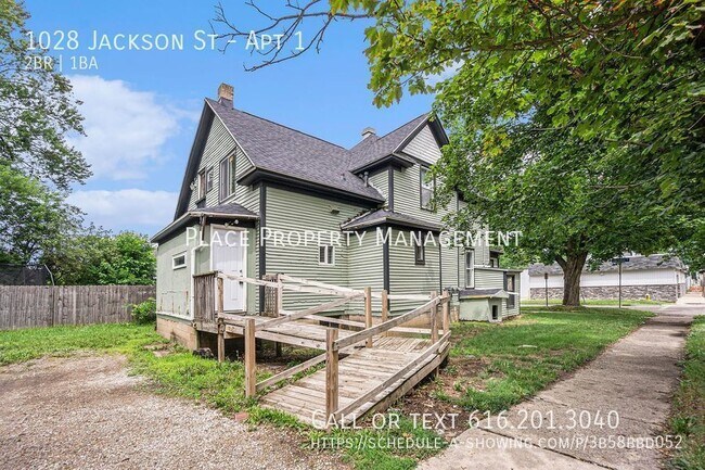 Building Photo - 1028 Jackson St #1 - 2 bedroom 1 bathroom ...