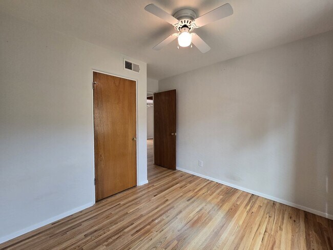 Building Photo - 133 Sereno Dr