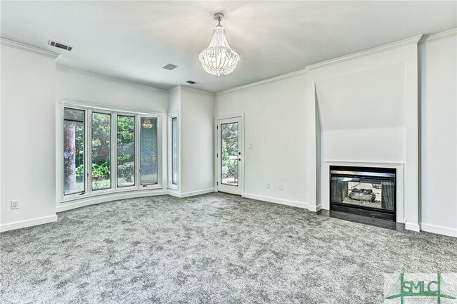 Building Photo - 10 Sparkleberry Ln