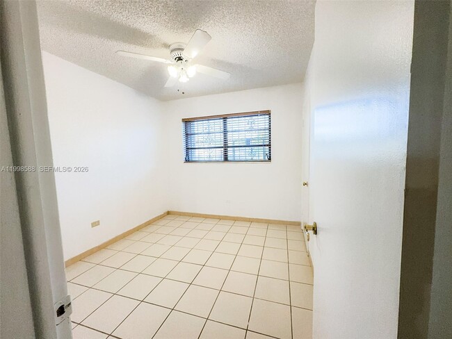 Building Photo - 3420 SW 104th Ave