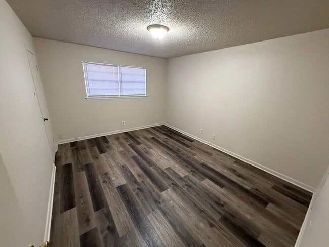 Building Photo - 3500 Denson Dr