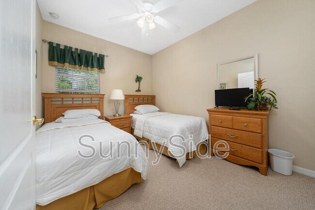 Building Photo - 2390 Caravelle Cir