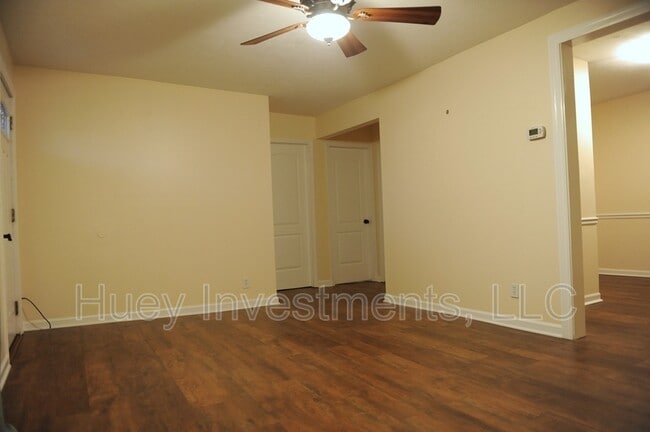 Building Photo - 324 Theodore Dr