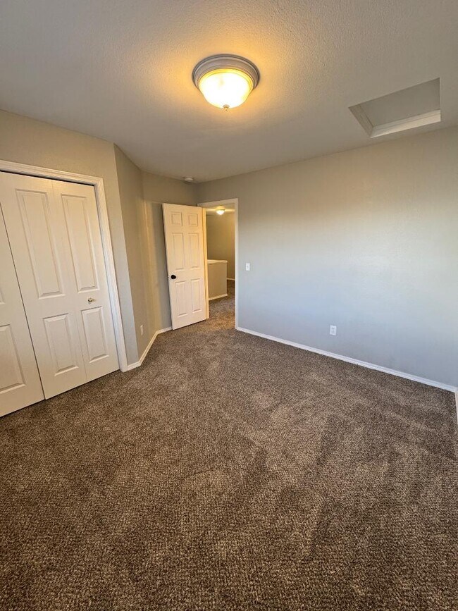 Building Photo - 5561 S Caper Pl