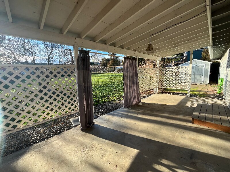 Building Photo - 1012 Whitman Ct