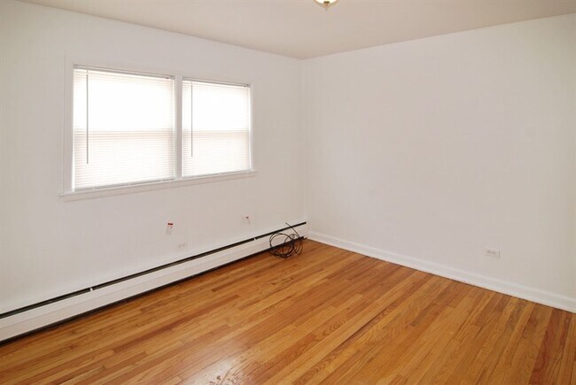 Building Photo - 817 S 19th