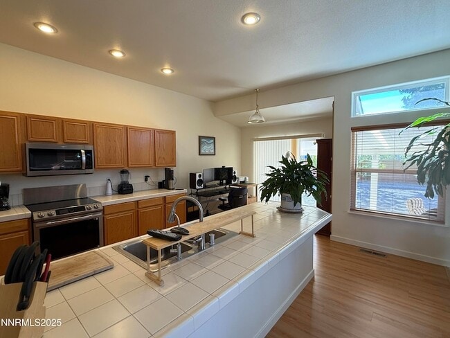 Building Photo - 7850 Tormes Ct