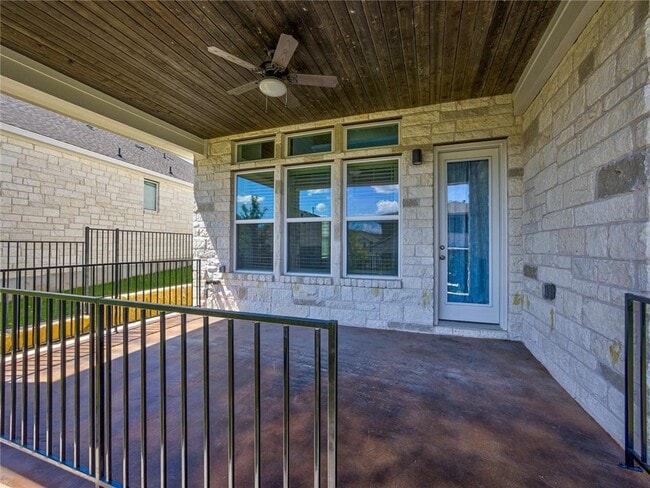 Building Photo - 425 Sitlington Ln